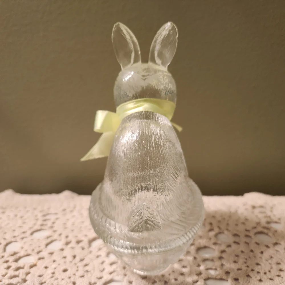 Pressed Glass Bunny On A Nest Easter Candy Dish / Trinket Dish